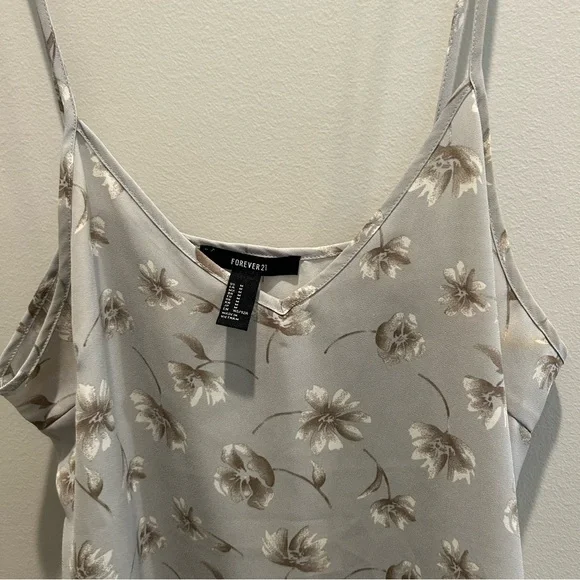 Forever 21 Cream Floral Camisole Size medium - Picture 3 of 5
